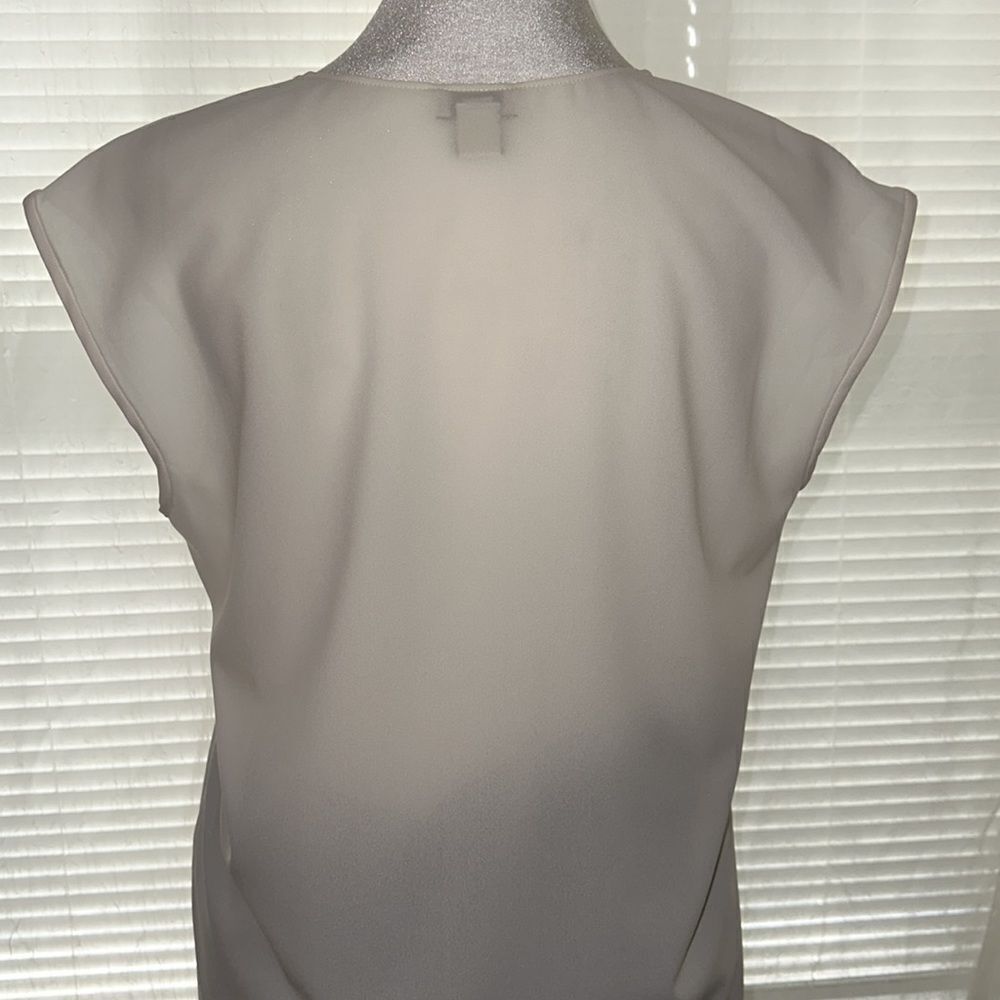 J. Crew 4 Ivory Scoop Neck Sheer Sleeveless Blouse Shell - Picture 4 of 12